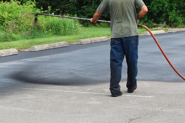 Lot Sealcoating in Lebanon
